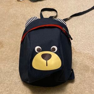 Kid’s bear backpack